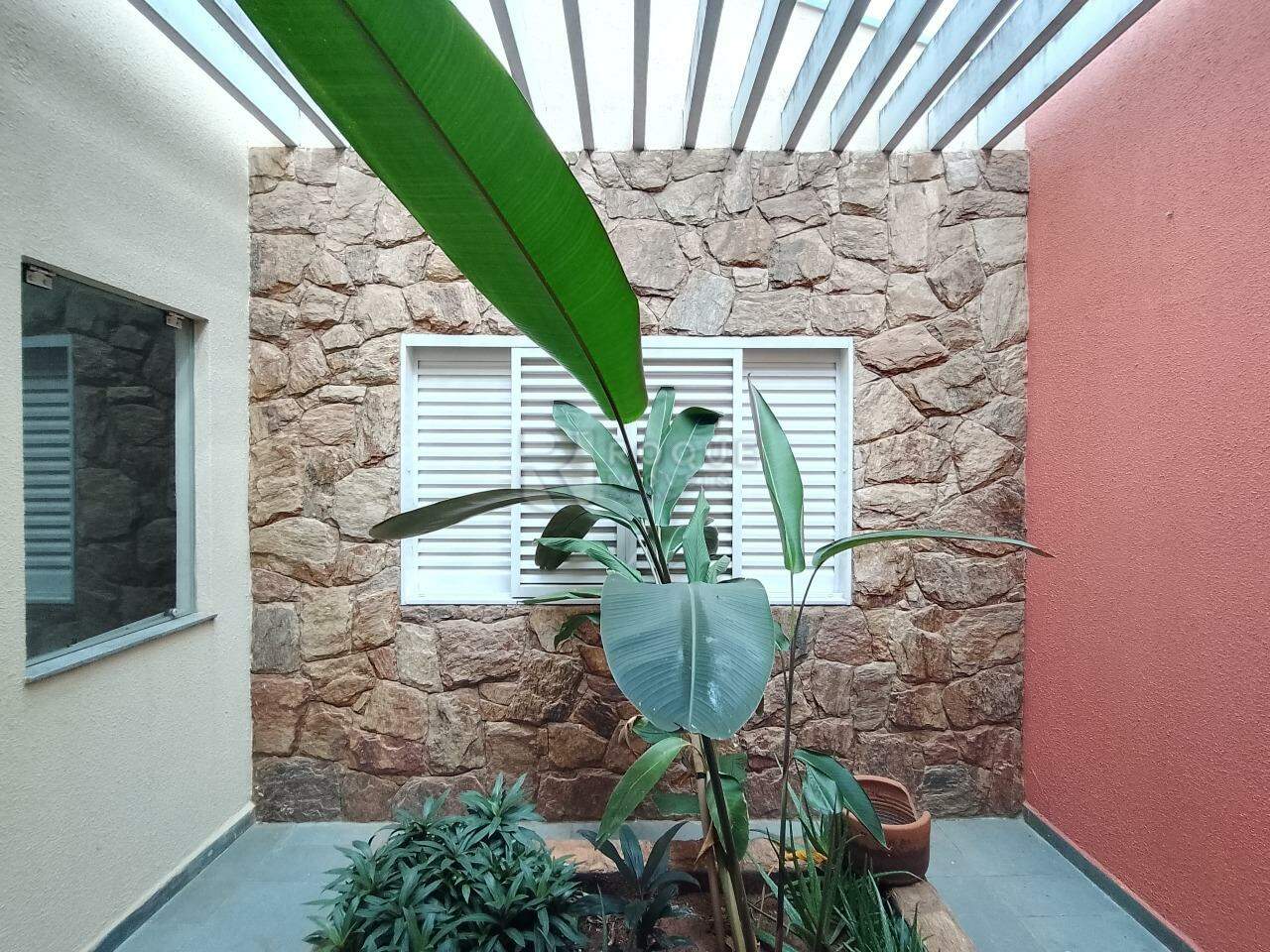 Casa Residencial para aluguel no bairro Parque das Nações: Jardim de inverno