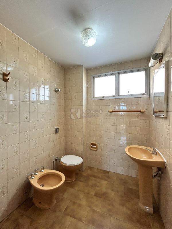 Apartamento para aluguel no bairro Centro: WC social 1