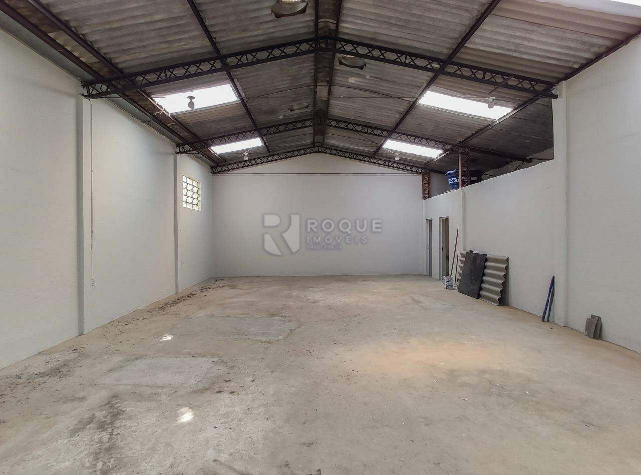 Barracão/Galpão para aluguel no bairro Jardim Glória: Salão