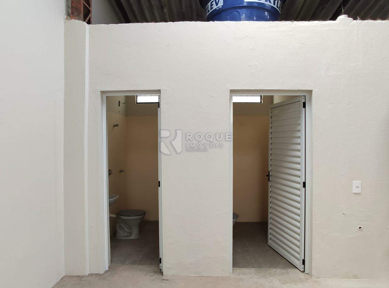 Barracão/Galpão para aluguel no bairro Jardim Glória: Vista dos WC´s