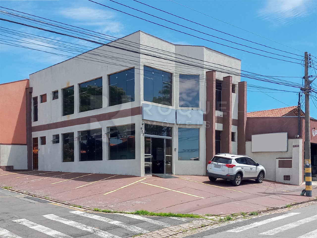 Salas/Conjuntos para aluguel no bairro Vila Queiroz: Fachada 