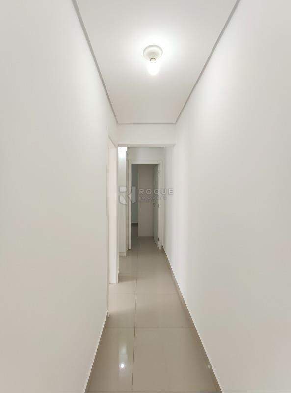 Apartamento para aluguel no bairro Jardim Santo André: Hall