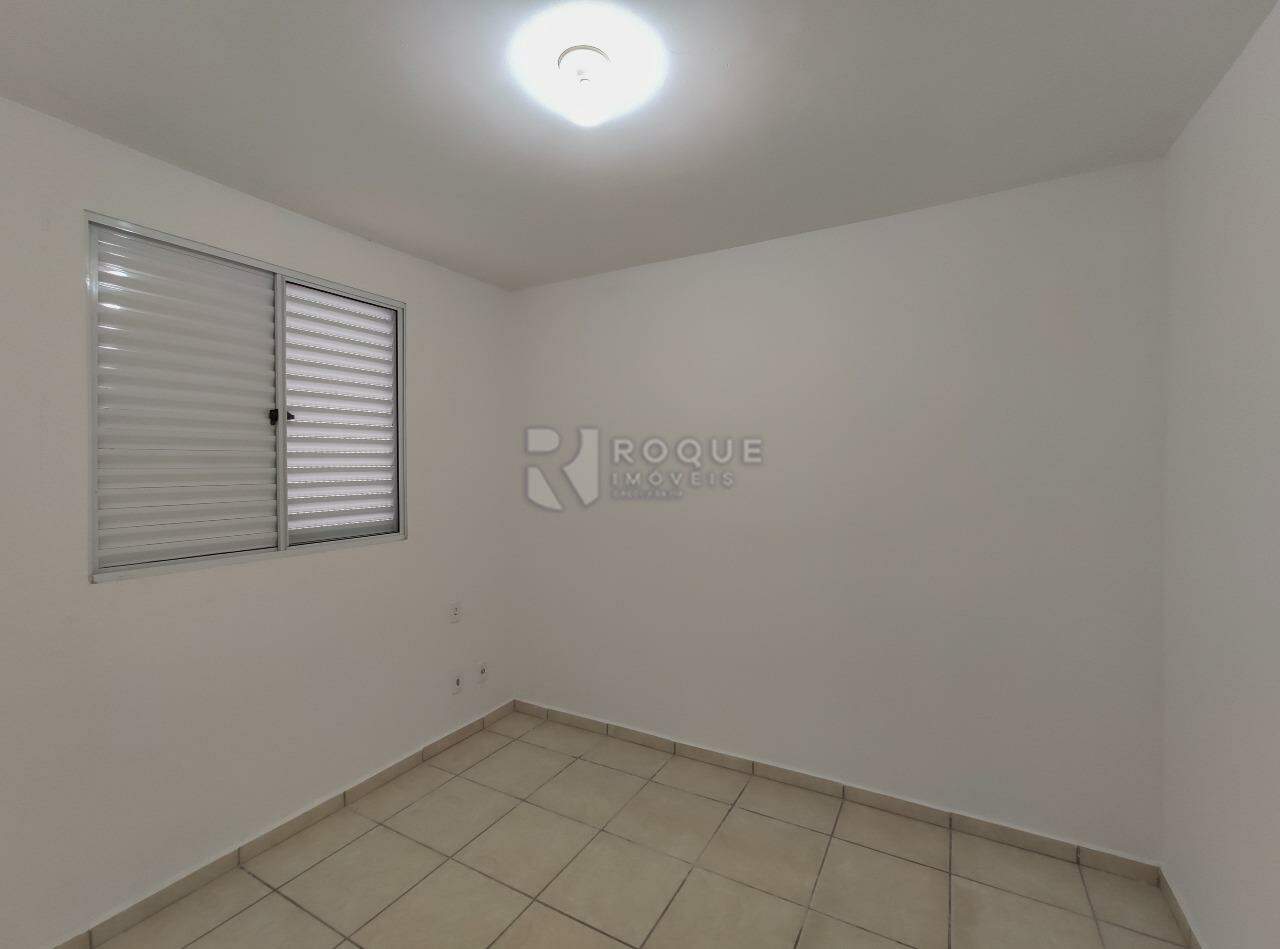 Apartamento para aluguel no bairro Vila Camargo: Dormitório 1