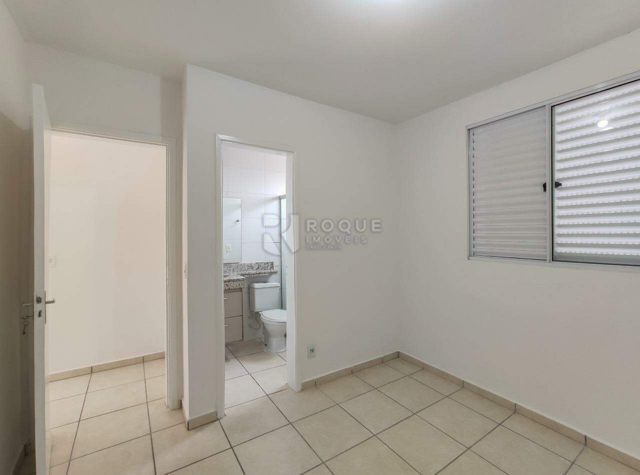 Apartamento para aluguel no bairro Vila Camargo: Dormitório 2 suíte 