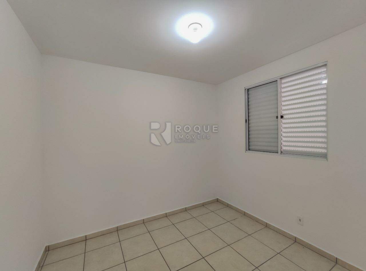 Apartamento para aluguel no bairro Vila Camargo: Dormitório 2 suíte