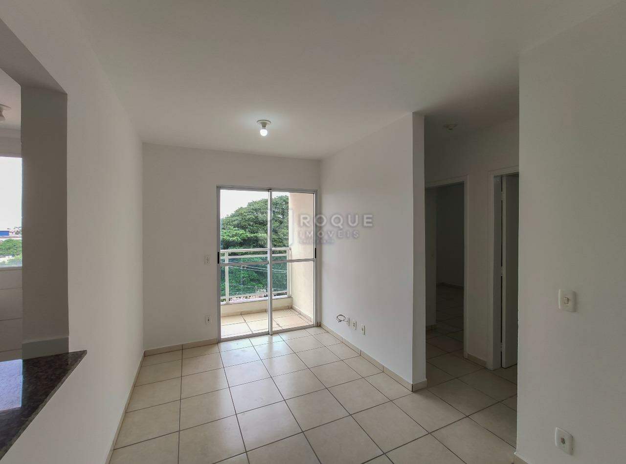 Apartamento para aluguel no bairro Vila Camargo: Sala 