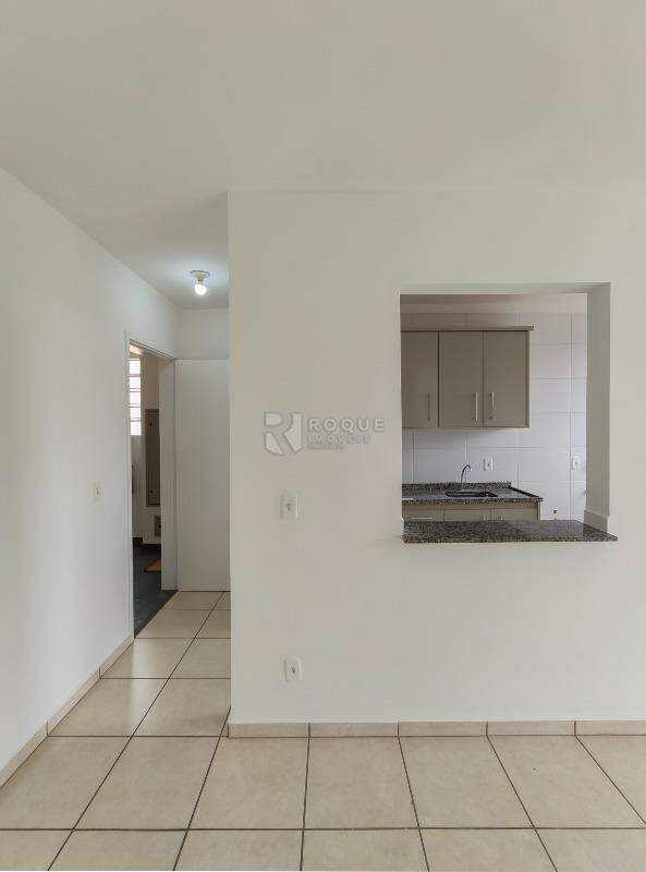 Apartamento para aluguel no bairro Vila Camargo: Sala / cozinha 