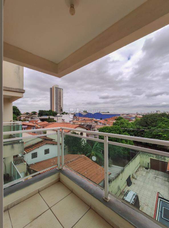 Apartamento para aluguel no bairro Vila Camargo: Sacada