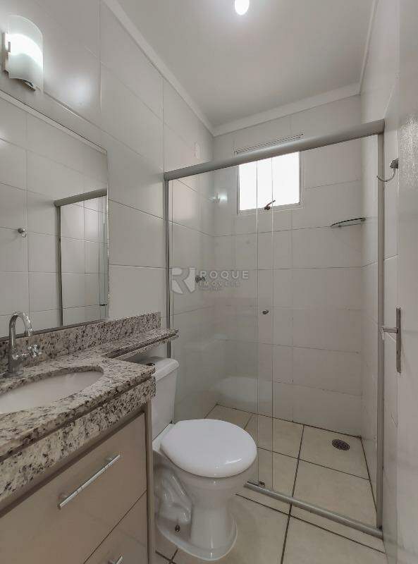 Apartamento para aluguel no bairro Vila Camargo: WC suíte 