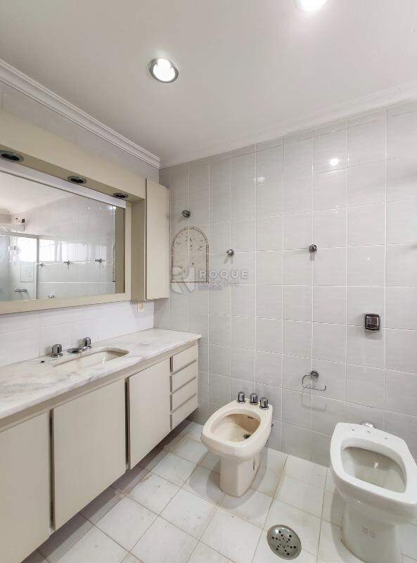 Apartamento para aluguel no bairro Centro: WC suíte