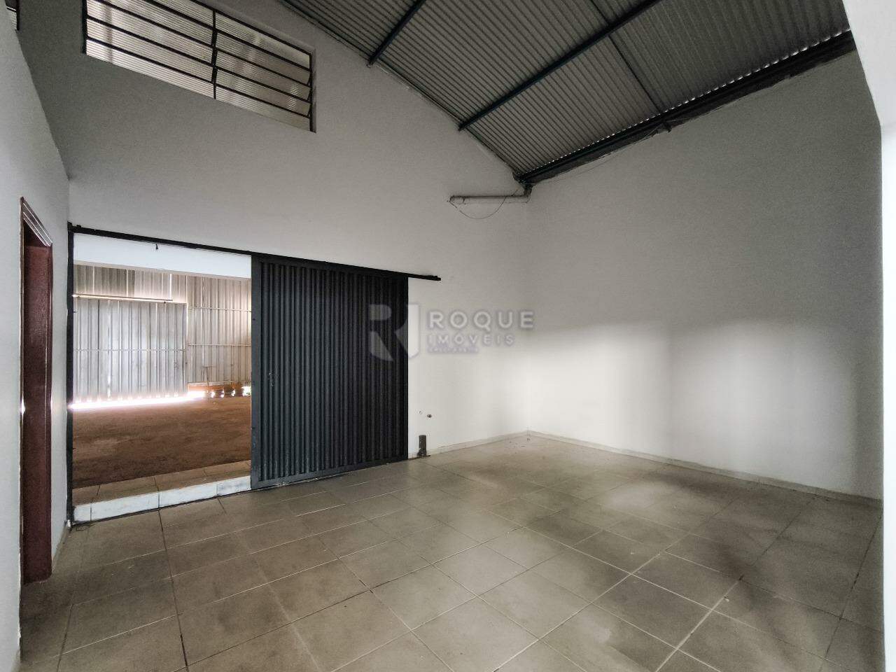 Barracão/Galpão para aluguel no bairro Vila Piza: Área de circulação galpão 01