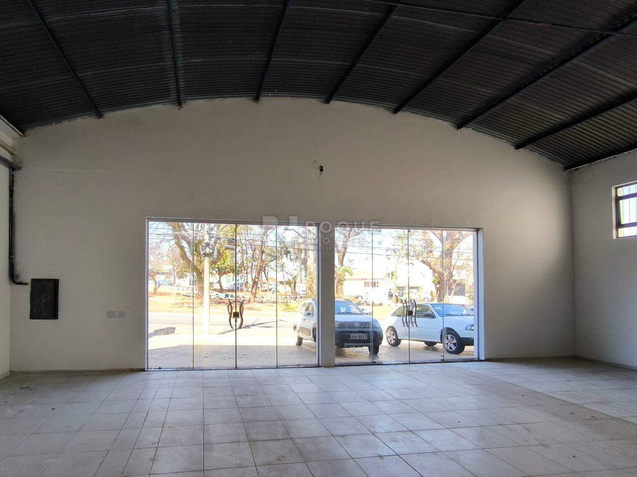 Barracão/Galpão para aluguel no bairro Vila Piza: Entrada galpão 01