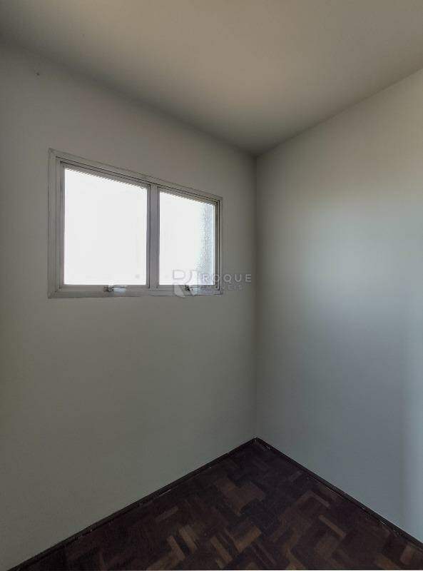 Apartamento para aluguel no bairro Centro: Dormitório fundo 