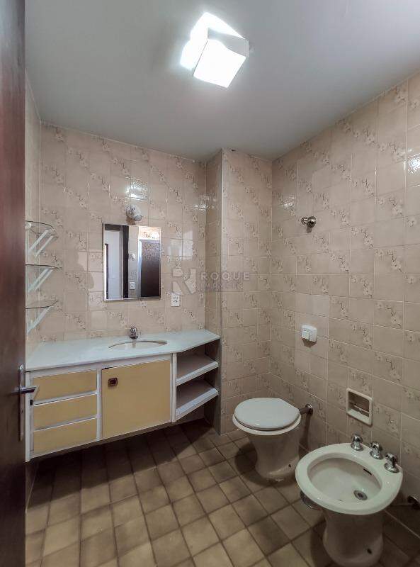 Apartamento para aluguel no bairro Centro: WC social 