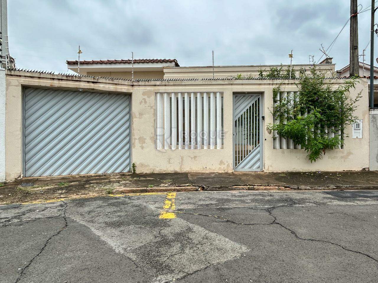 Casa Residencial para aluguel no bairro Centro: Fachada