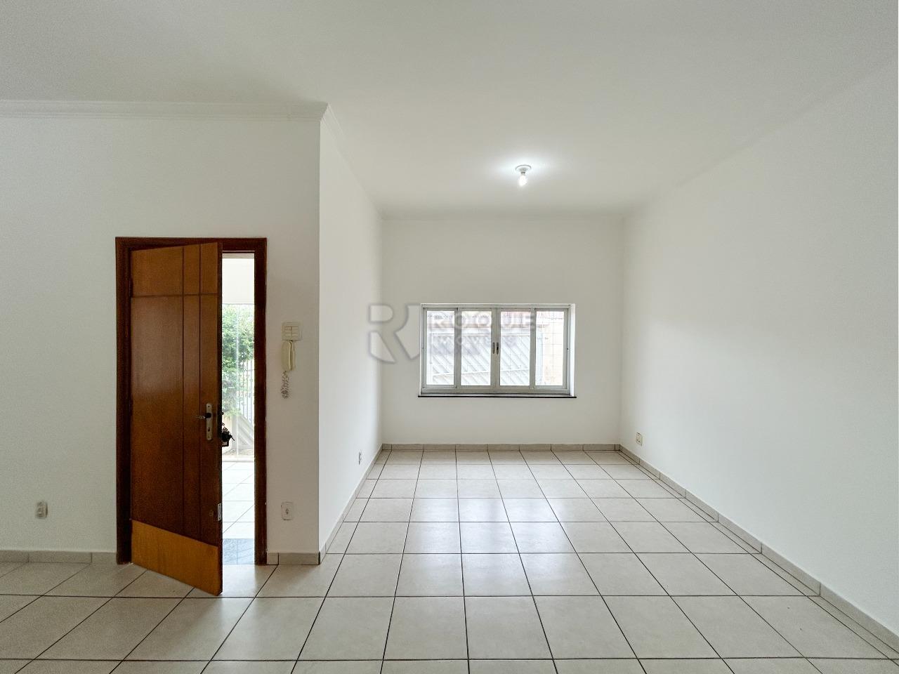 Casa Residencial para aluguel no bairro Centro: Sala 