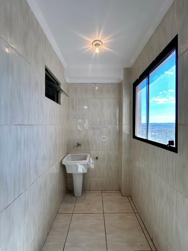 Apartamento para aluguel no bairro Jardim Cidade Universitária I: Área de serviço 