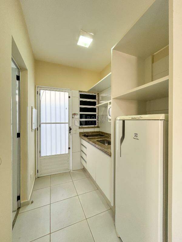 Kitnet para aluguel no bairro Jardim Cidade Universitária I: Cozinha 
