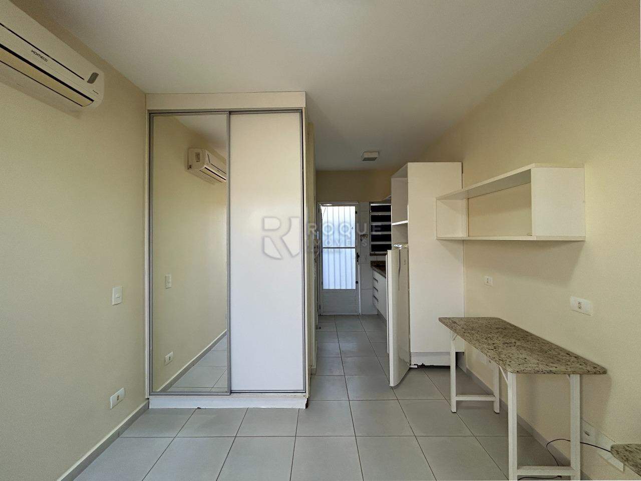Kitnet para aluguel no bairro Jardim Cidade Universitária I: Dormitório