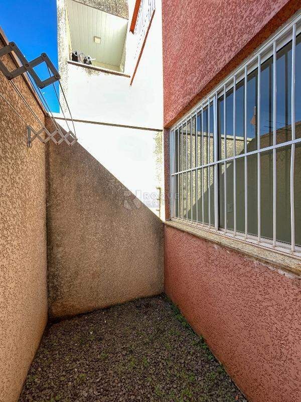 Kitnet para aluguel no bairro Jardim Cidade Universitária I: Área de serviço