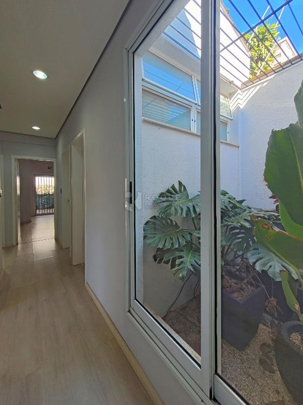 Casa Comercial para aluguel no bairro Centro: Jardim de inverno