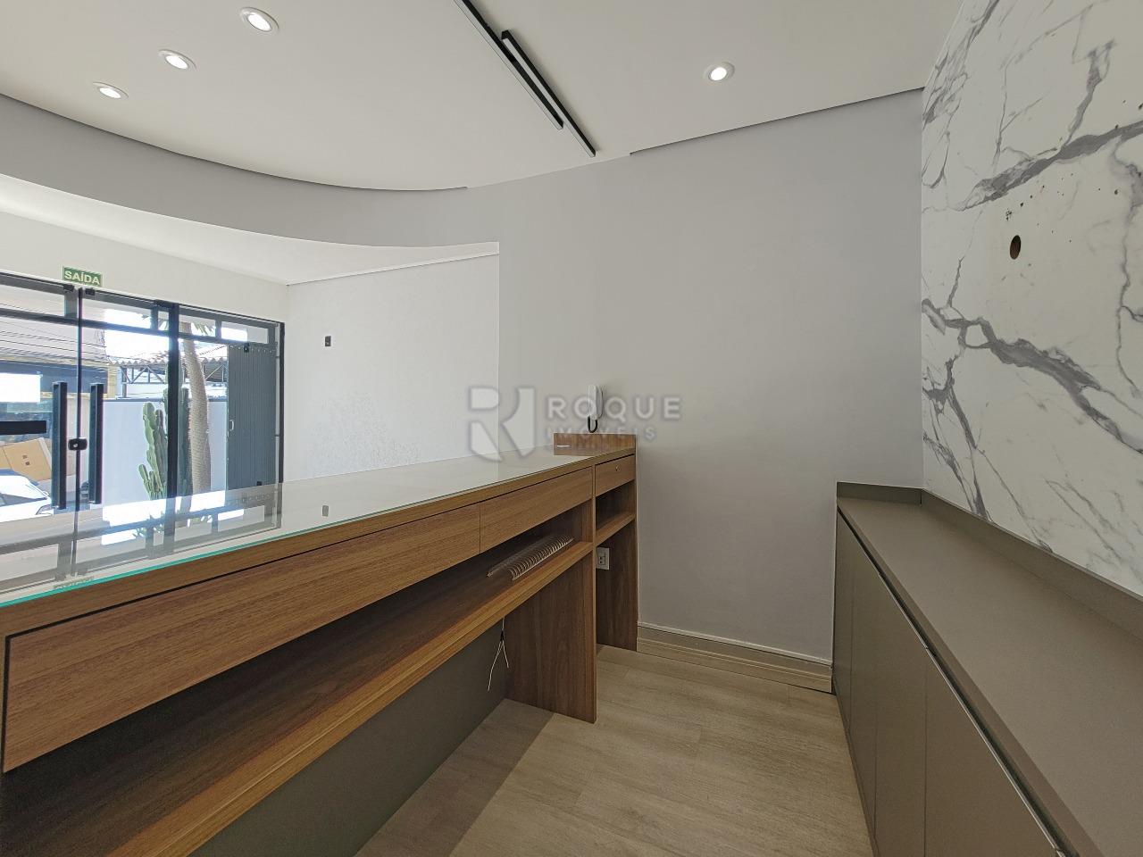 Casa Comercial para aluguel no bairro Centro: Sala 1 balcão