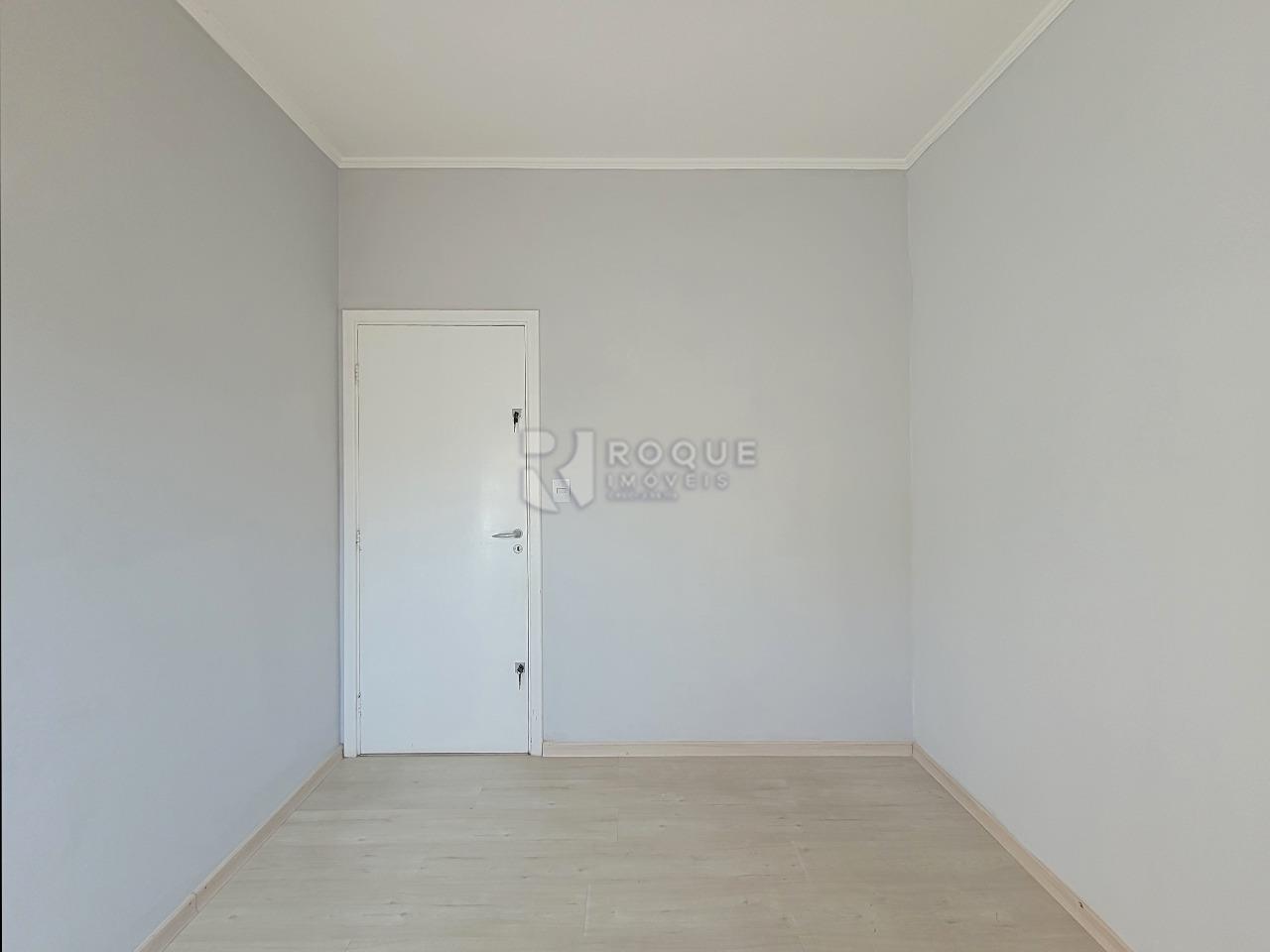 Casa Comercial para aluguel no bairro Centro: Sala 4