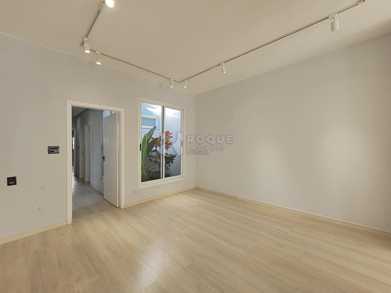 Casa Comercial para aluguel no bairro Centro: Sala 2