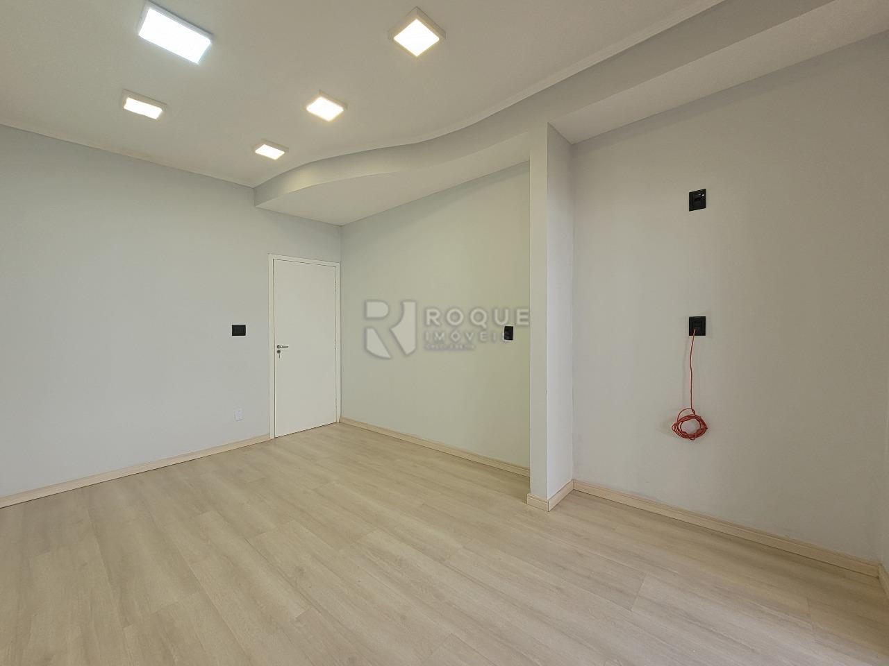 Casa Comercial para aluguel no bairro Centro: Sala 7