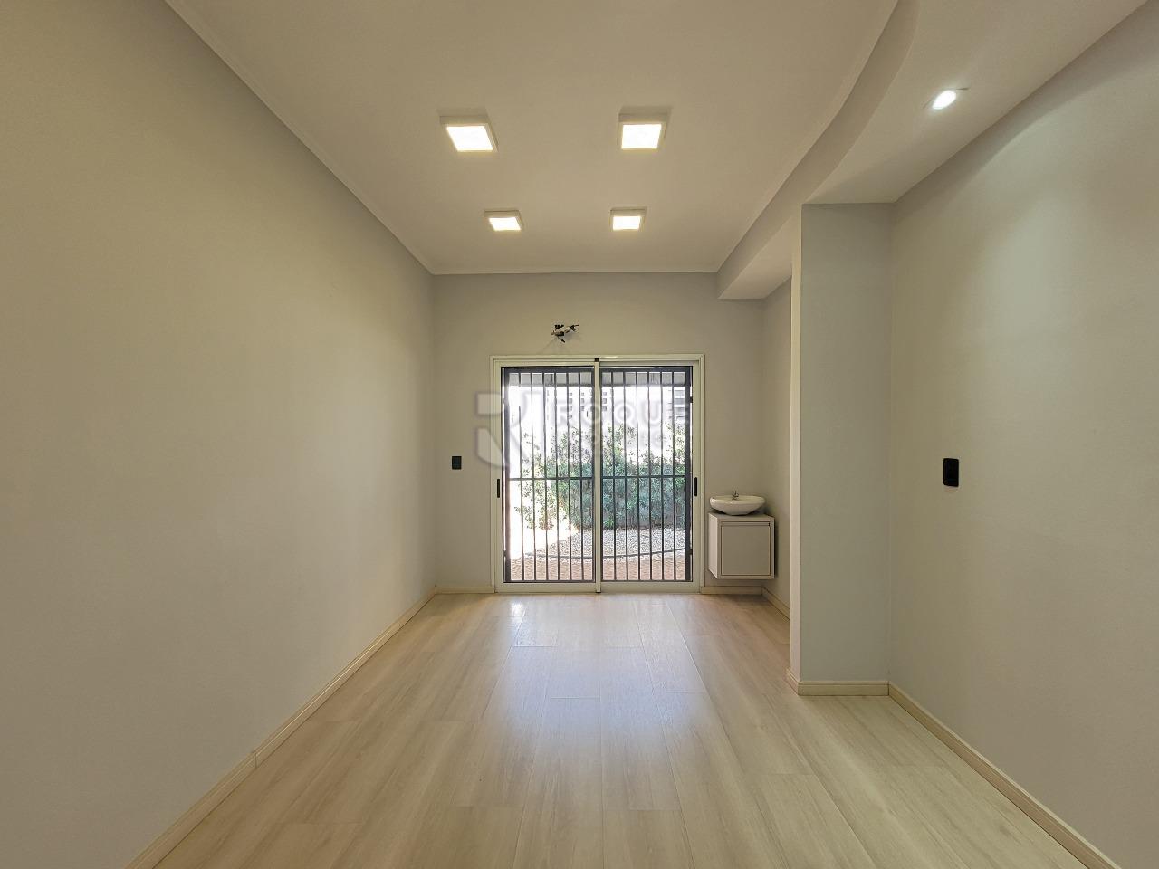 Casa Comercial para aluguel no bairro Centro: Sala 6