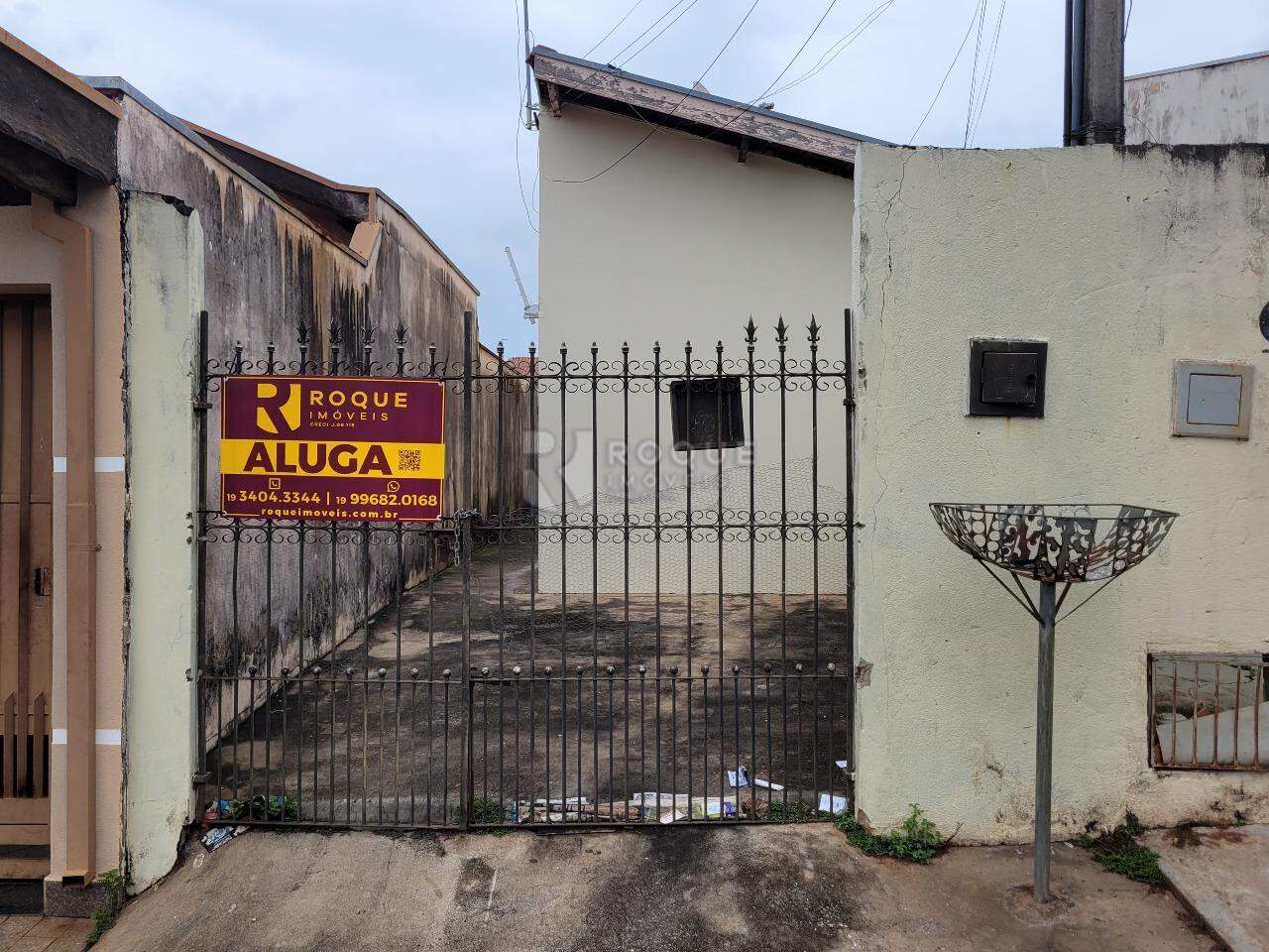 Casa Residencial para aluguel no bairro Jardim São Lourenço: Fachada