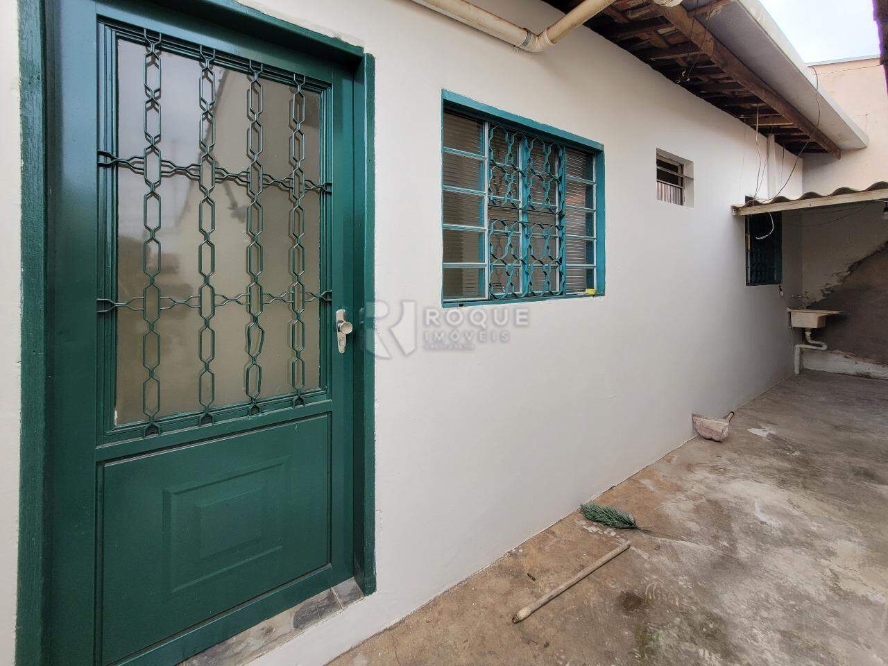 Casa Residencial para aluguel no bairro Jardim São Lourenço: Frente