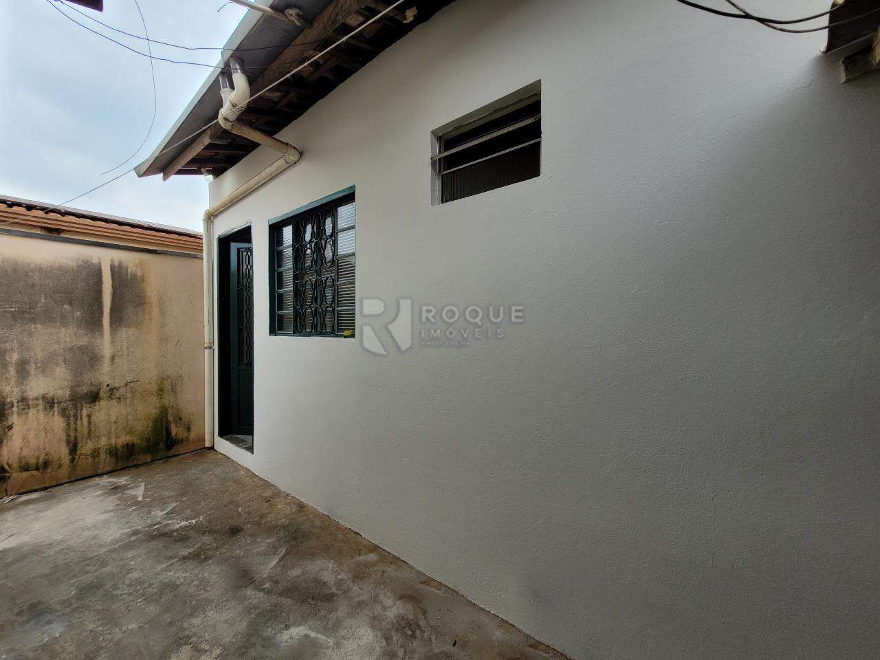 Casa Residencial para aluguel no bairro Jardim São Lourenço: Frente