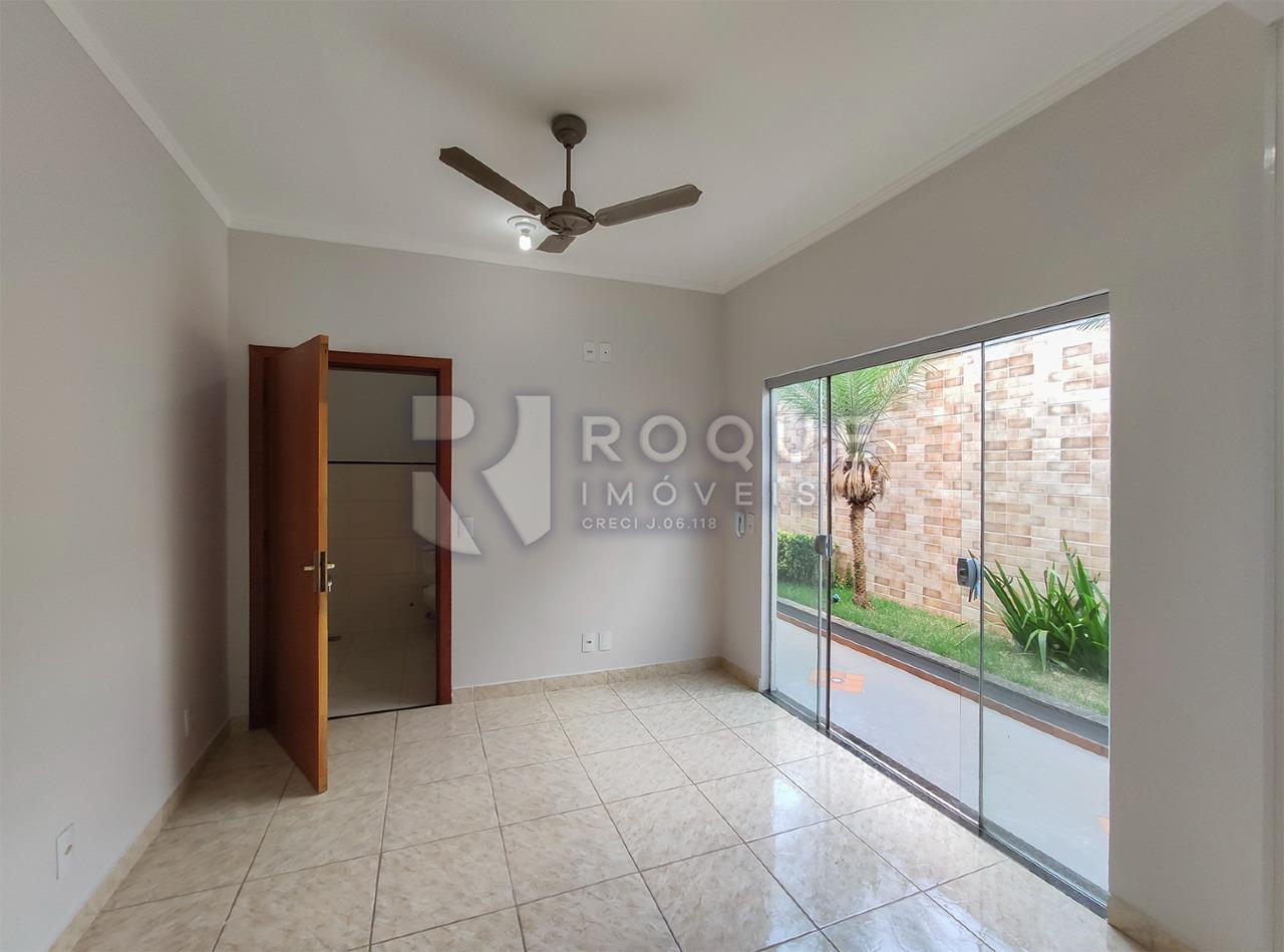 Salas/Conjuntos para aluguel no bairro Vila Esteves: Sala 