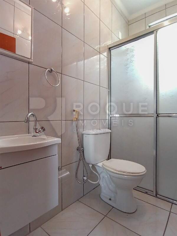 Casa Residencial para aluguel no bairro Jardim Morro Azul: WC social