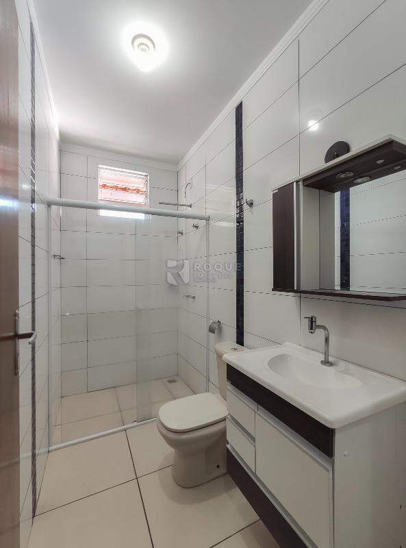 Casa Residencial para aluguel no bairro Parque Hippolyto: WC social 