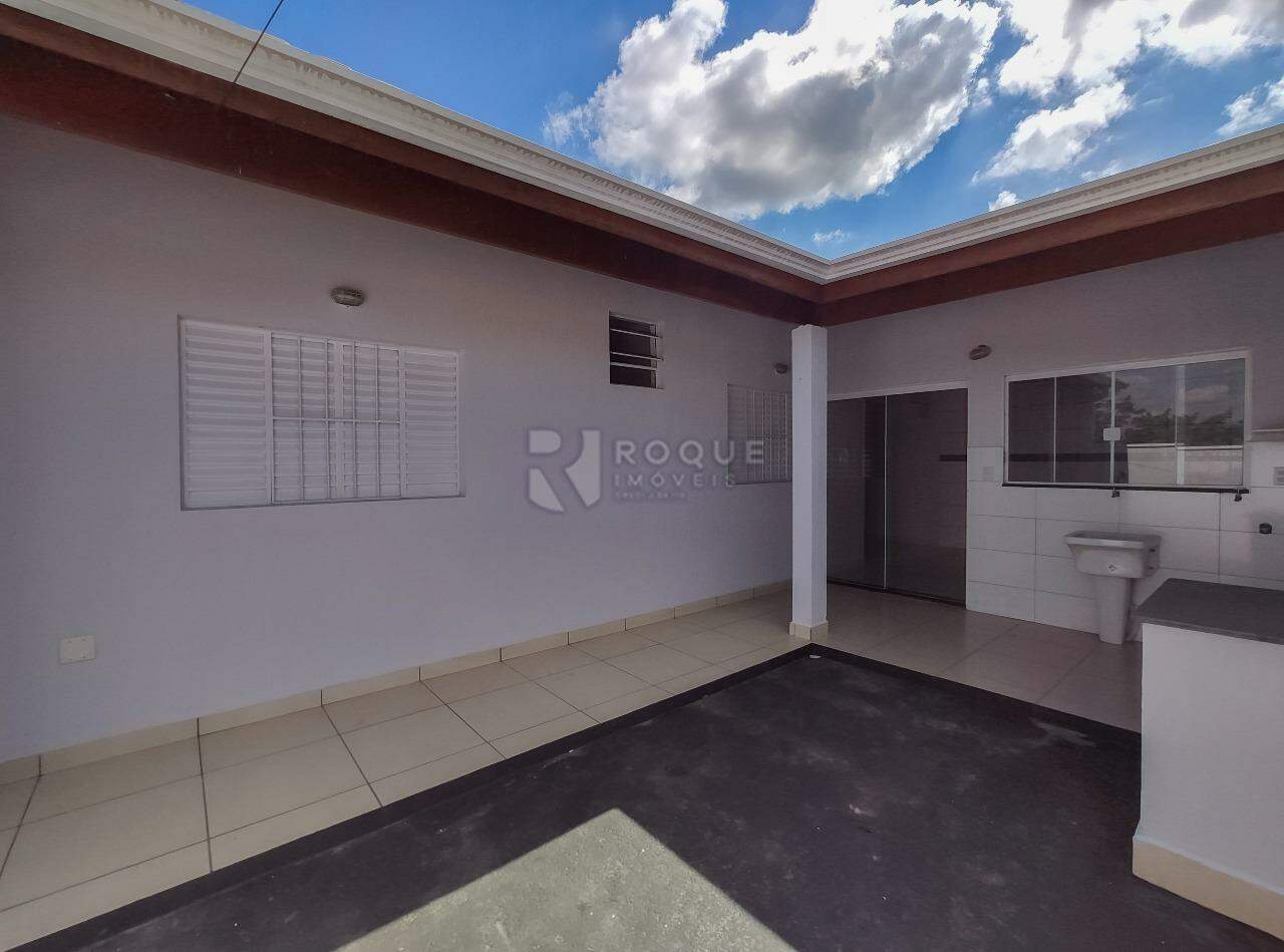 Casa Residencial para aluguel no bairro Parque Hippolyto: Área externa 