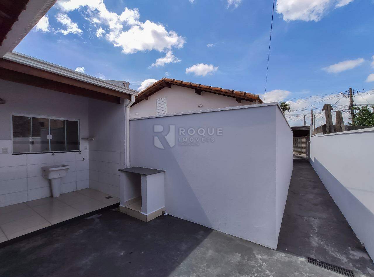 Casa Residencial para aluguel no bairro Parque Hippolyto: Área de serviço 