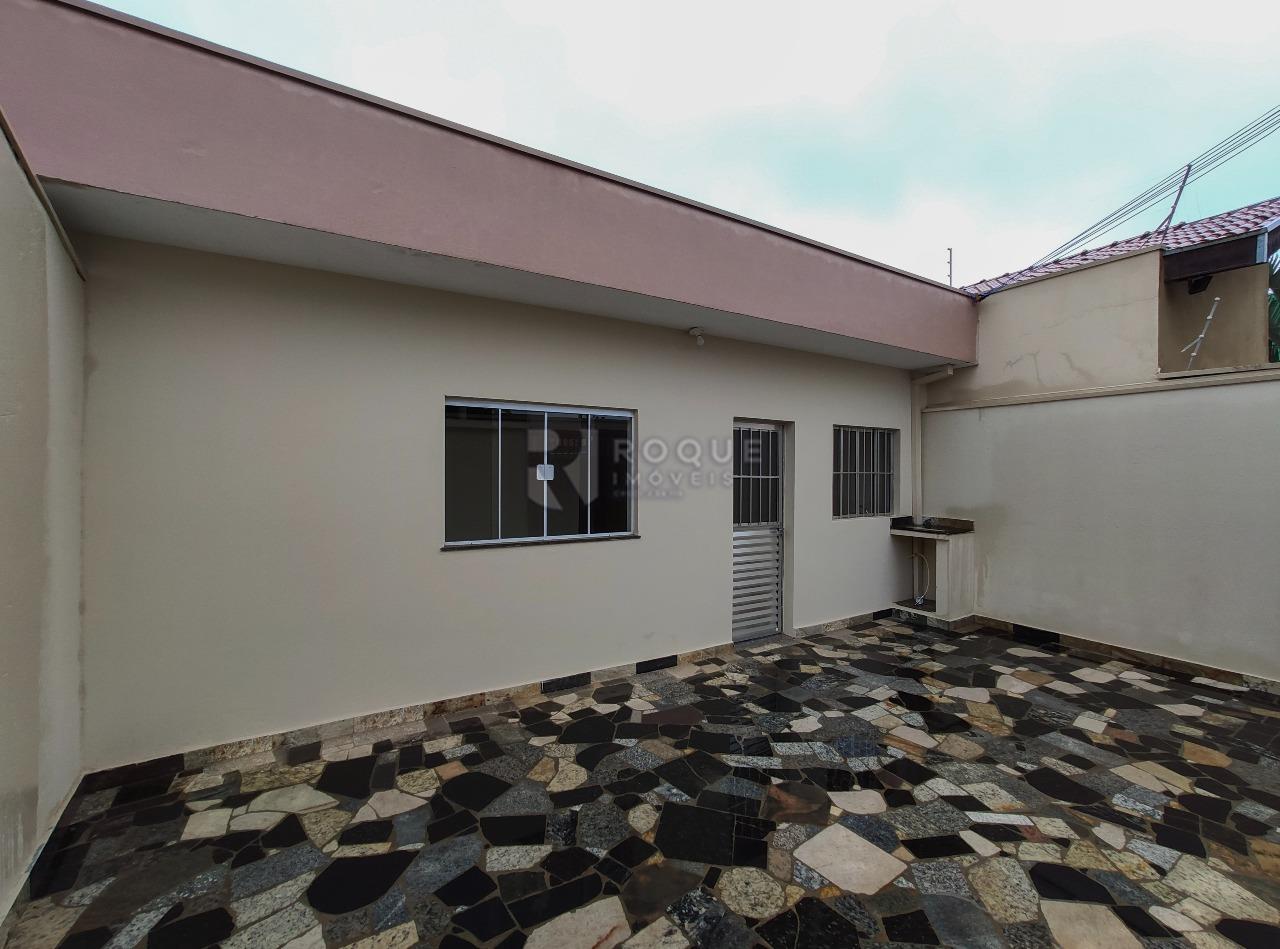 Casa Residencial para aluguel no bairro Jardim Campo Verde I: Frente 