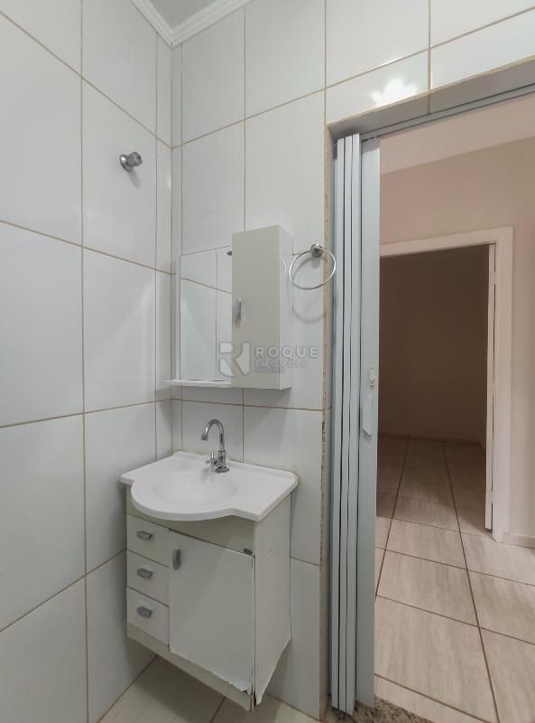 Casa Residencial para aluguel no bairro Jardim Campo Verde I: WC 
