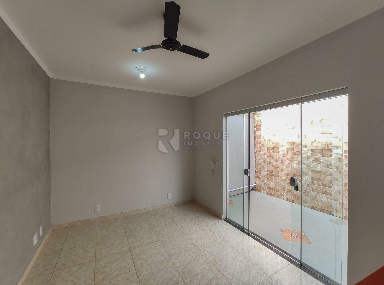 Salas/Conjuntos para aluguel no bairro Vila Esteves: Sala 