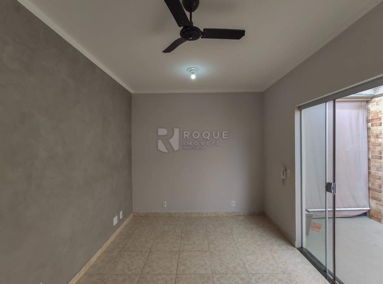 Salas/Conjuntos para aluguel no bairro Vila Esteves: Sala 