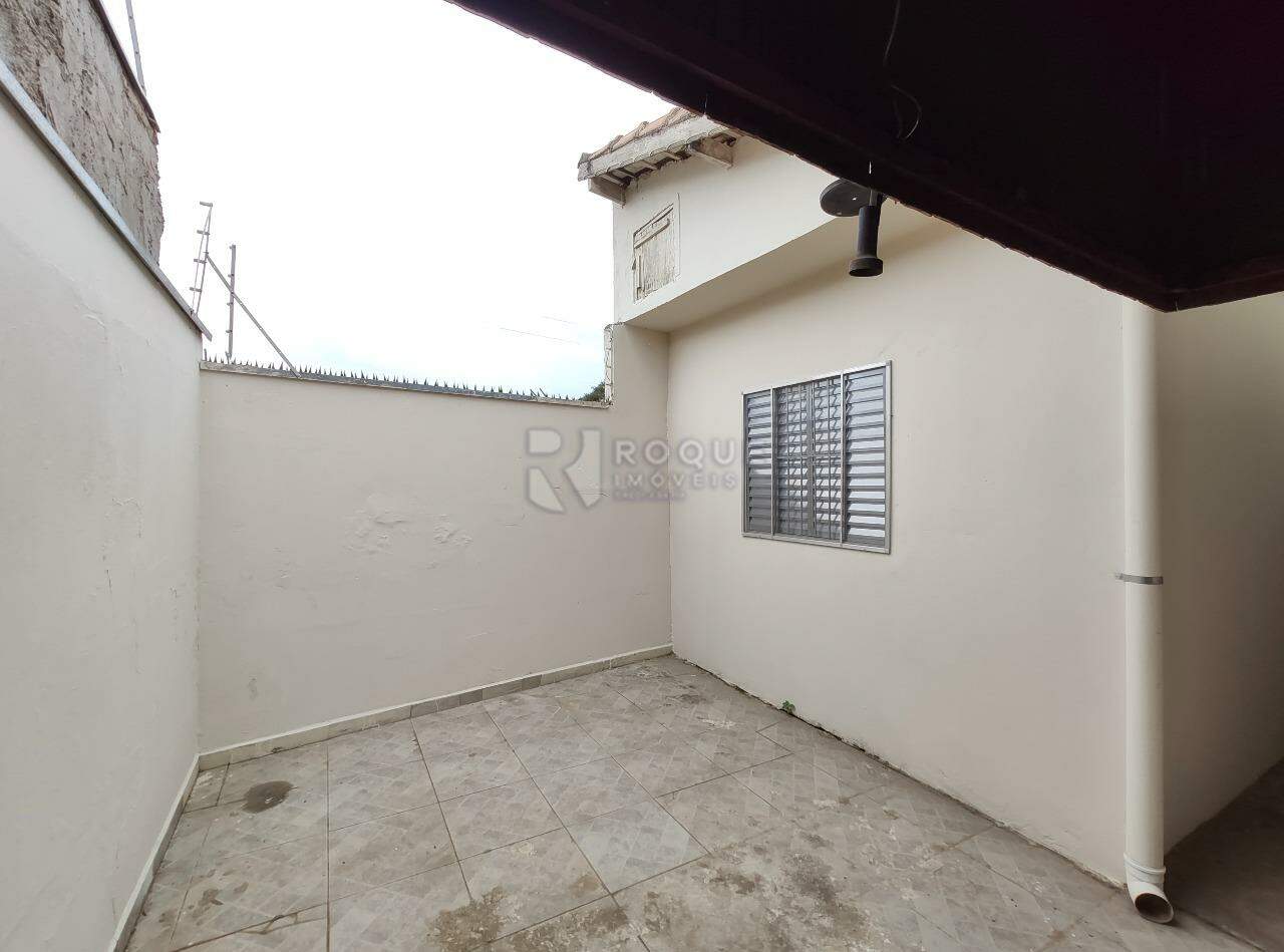 Casa Residencial para aluguel no bairro Jardim Santo André: Área externa