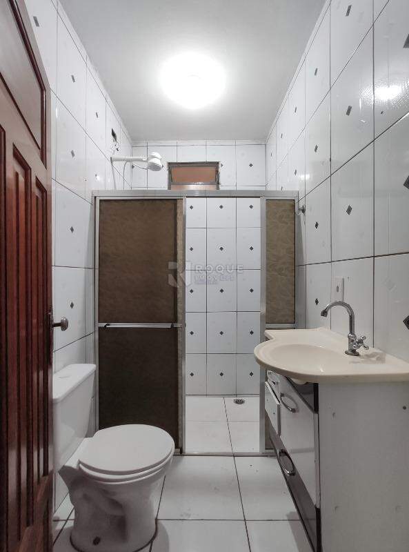 Casa Residencial para aluguel no bairro Jardim Santo André: WC social