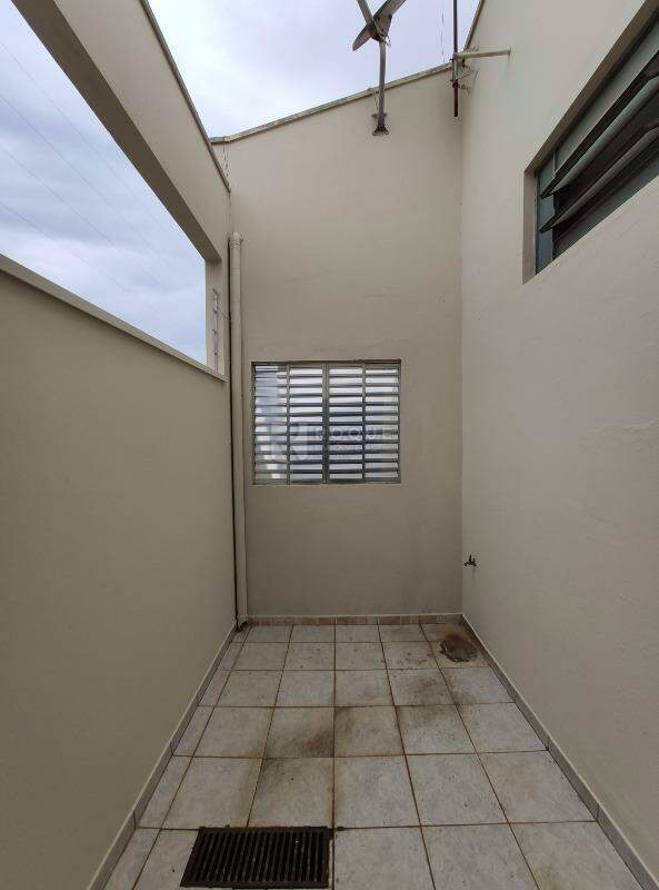Casa Residencial para aluguel no bairro Jardim Santo André: Jardim de inverno