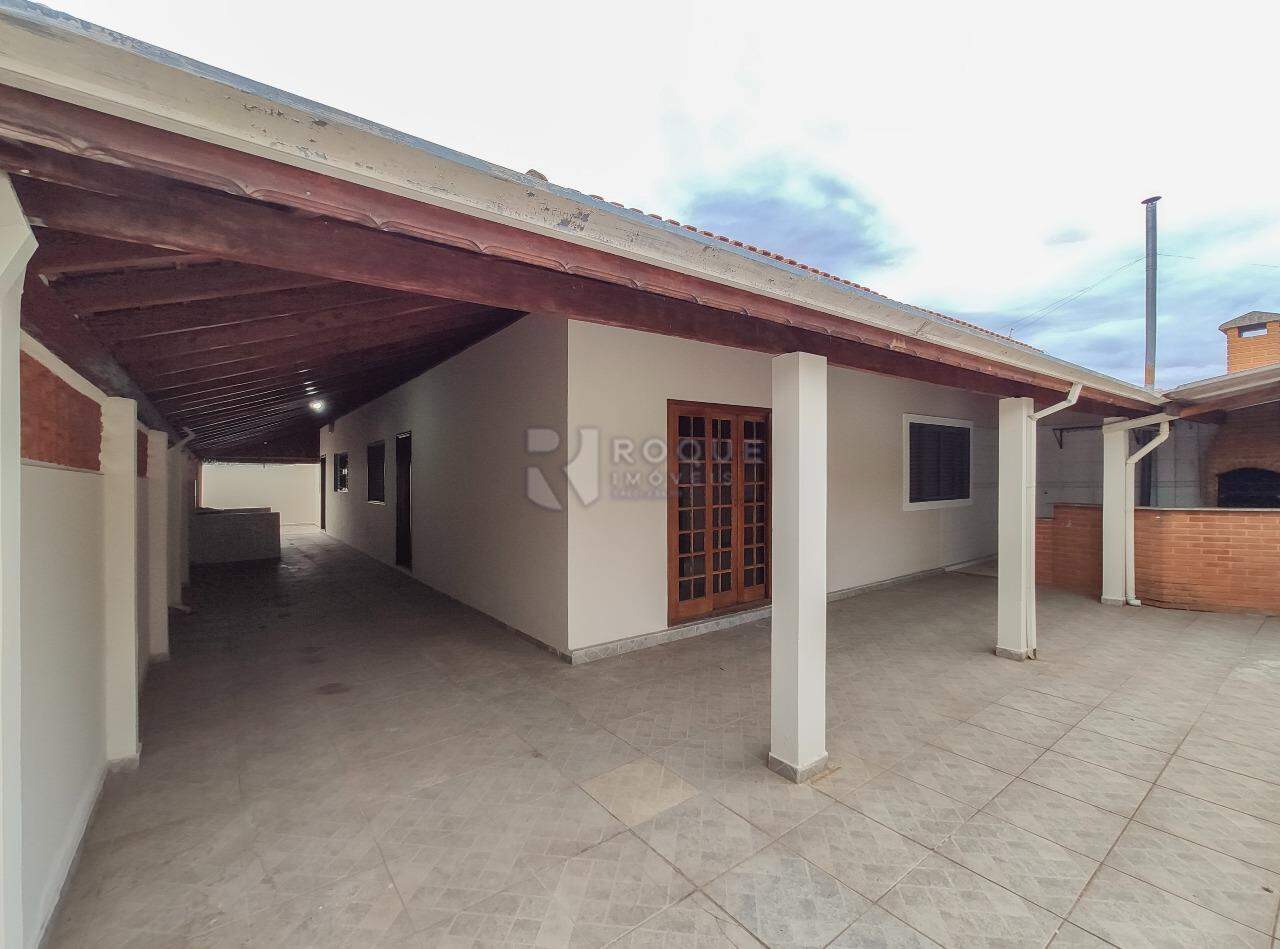 Casa Residencial para aluguel no bairro Jardim Santo André: Frente