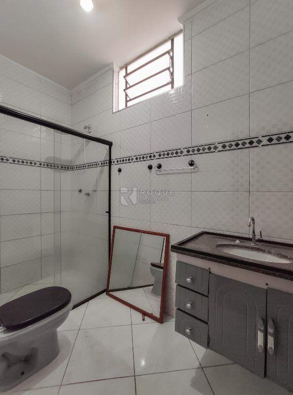 Casa Residencial para aluguel no bairro Jardim Santo André: WC social