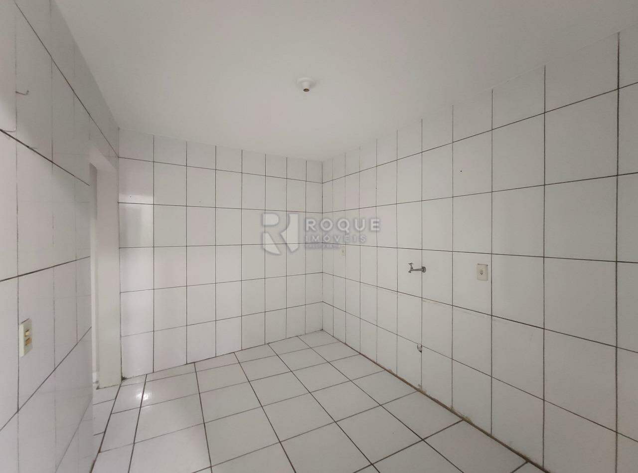 Casa Residencial para aluguel no bairro Jardim Santo André: Hall
