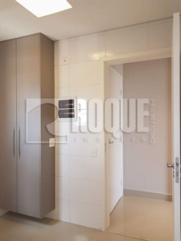 Apartamento para aluguel no bairro Jardim Residencial Francisco Cruãnes: Área de serviço outra vista