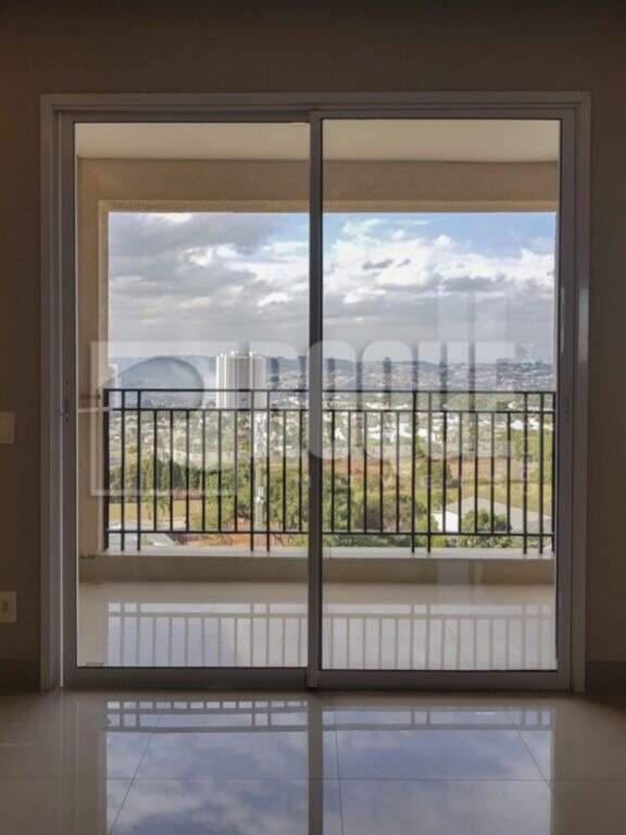 Apartamento para aluguel no bairro Jardim Residencial Francisco Cruãnes: Sacada